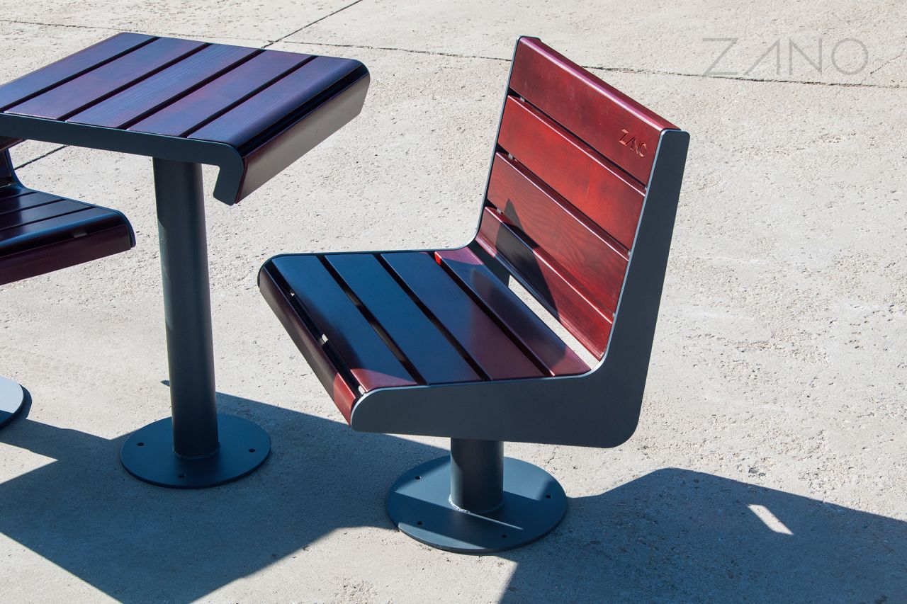 Bolt-on outdoor swivel chair