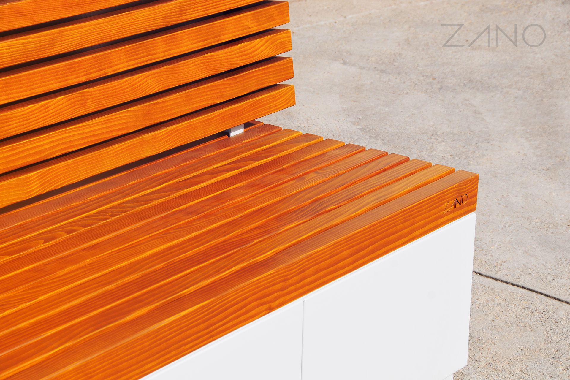 Ławka Quadro 02.076 drewno miękkie lakier Cyprys Ławka Quadro 02.076 drewno miękkie lakier Cyprys