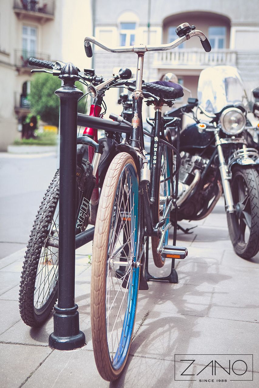 Classy and elegant bike stand made by ZANO
