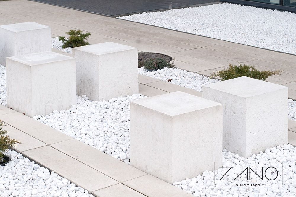 Sześcian z betonu architektonicznego 02.451