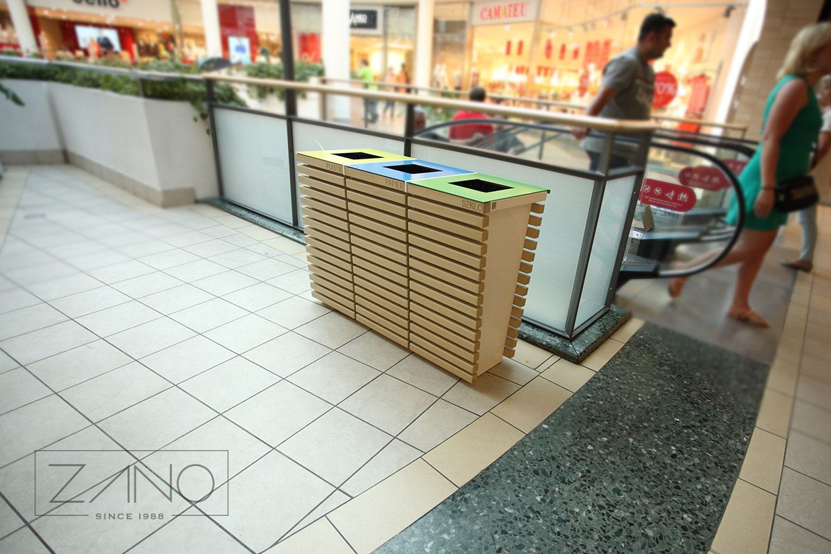 Contenedores de reciclaje de residuos para centro comercial