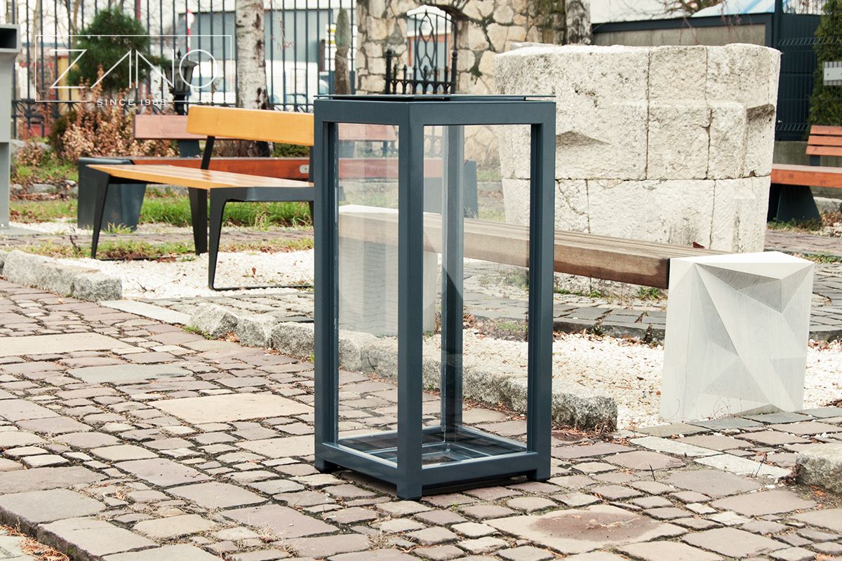 Przezroczysty kosz na śmieci z stali węglowej oraz pleksiglassu
