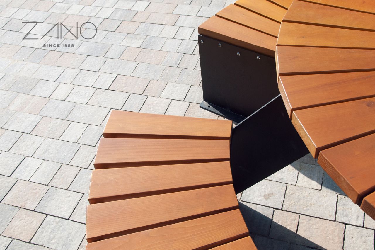 Domino - picnic table with benches