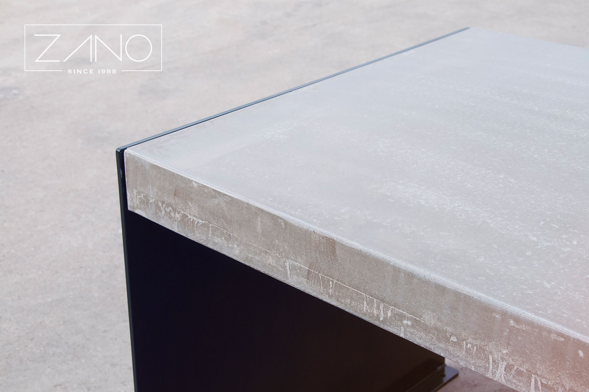 Stół betonowy zewnętrzny